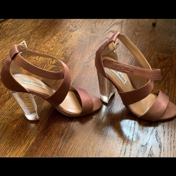Steve Madden pink satin with clear heel - Picture 1 of 5